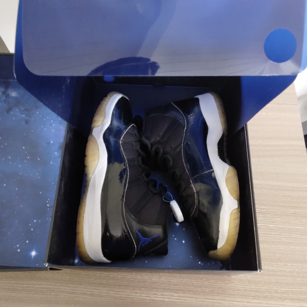 Jordan 11 Space Jam #45 Rare With Box Size 9.5
